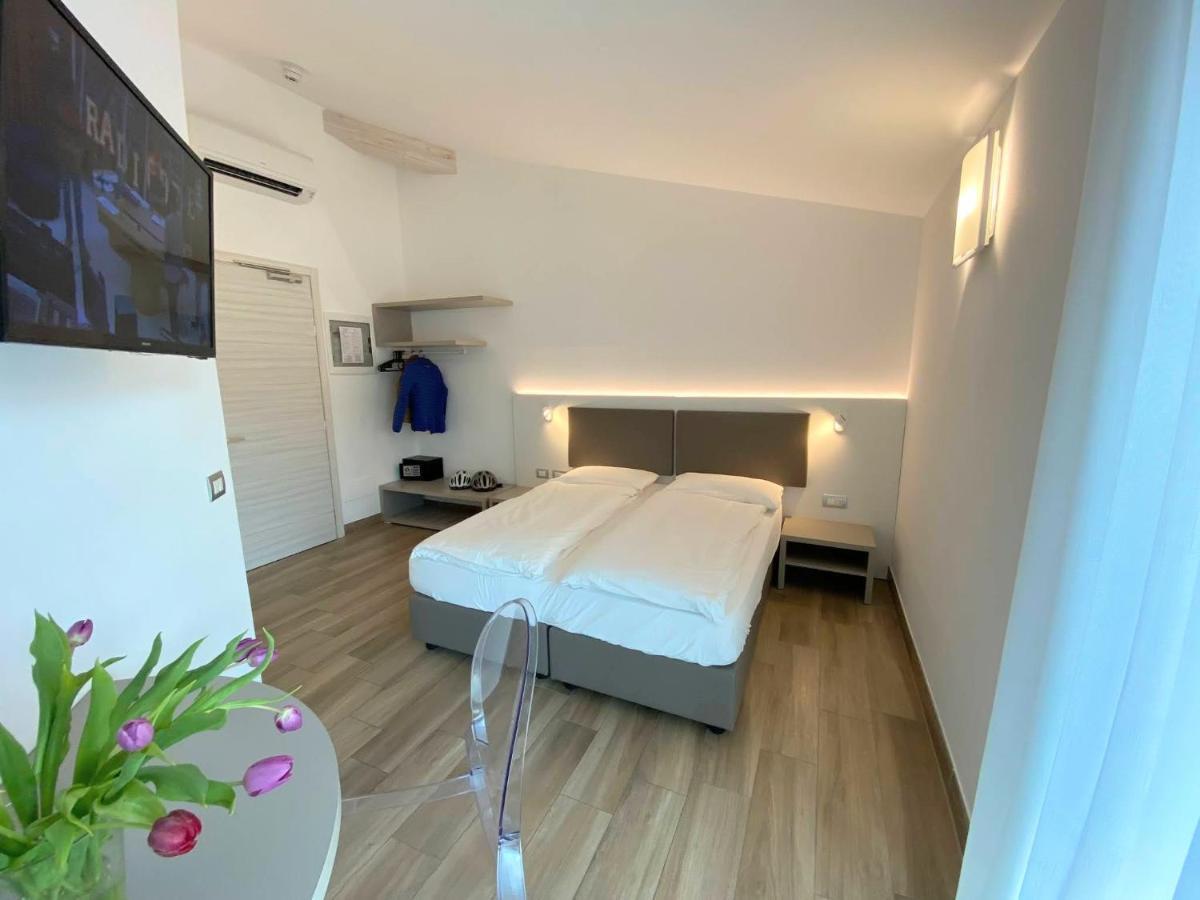 Albergo Garni Francesco トルボレ エクステリア 写真